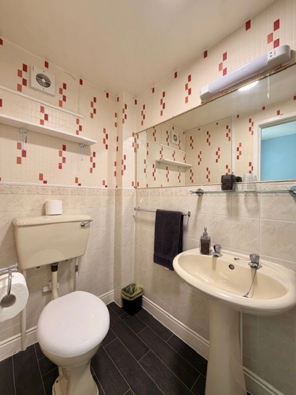 Property image 25 of 27