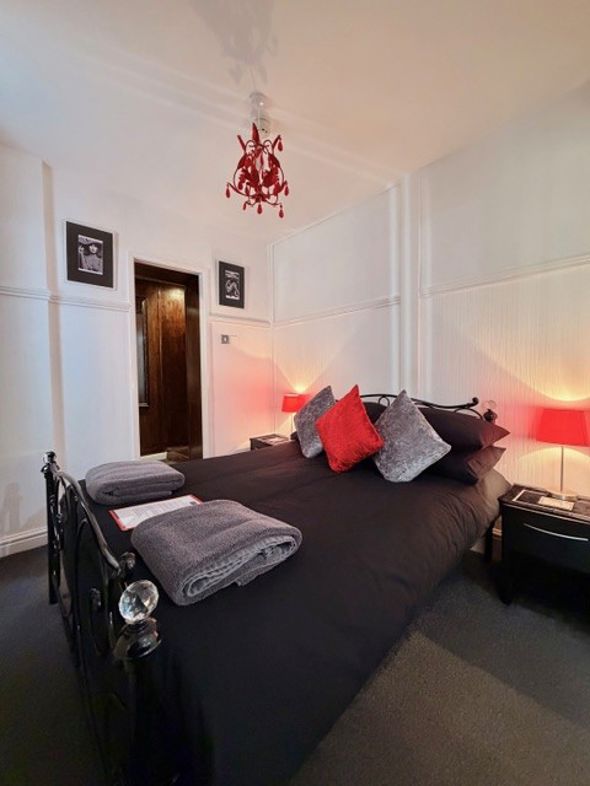 Property image 12 of 27