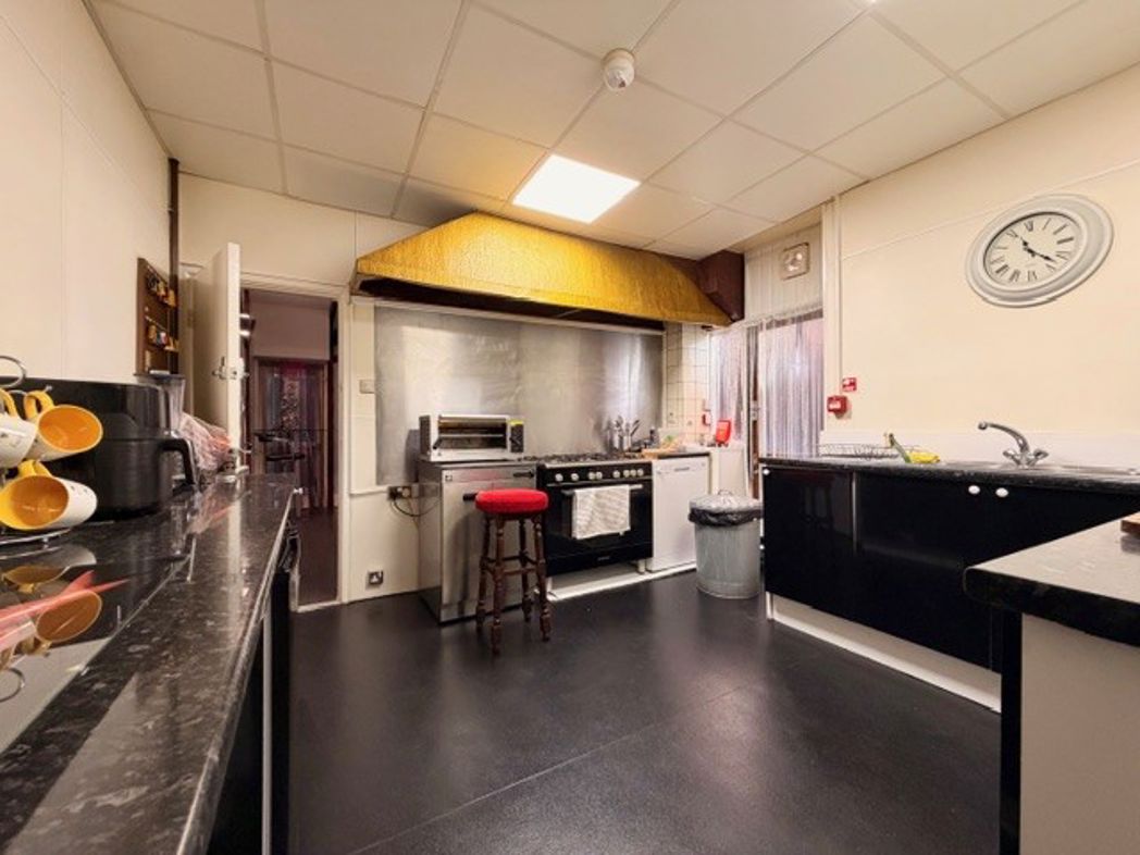 Property image 20 of 27