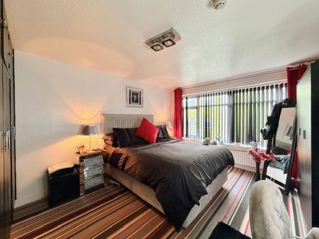 Property image 23 of 27