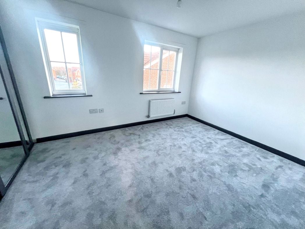 Property image 4 of 9