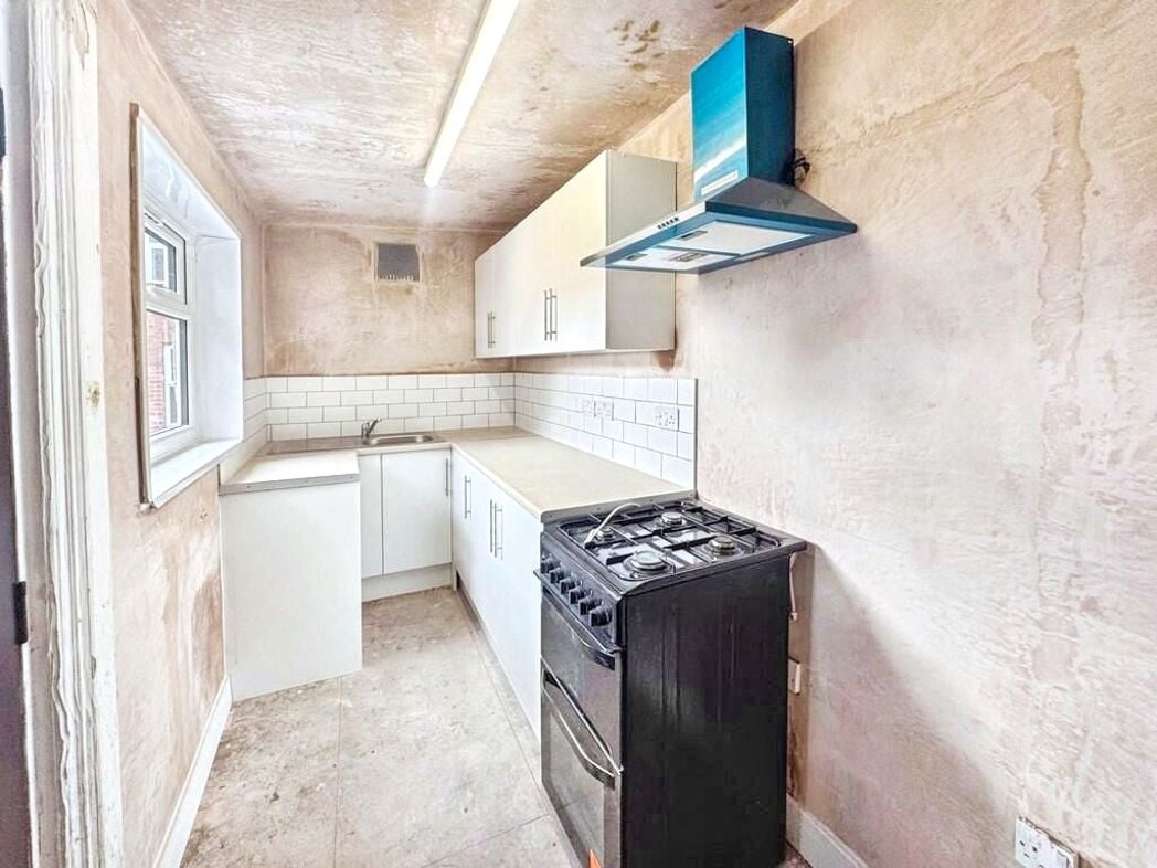 17, Leeds, West Yorkshire, LS9 9DE