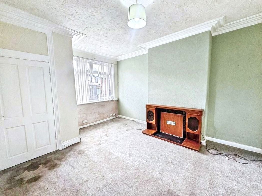 17, Leeds, West Yorkshire, LS9 9DE