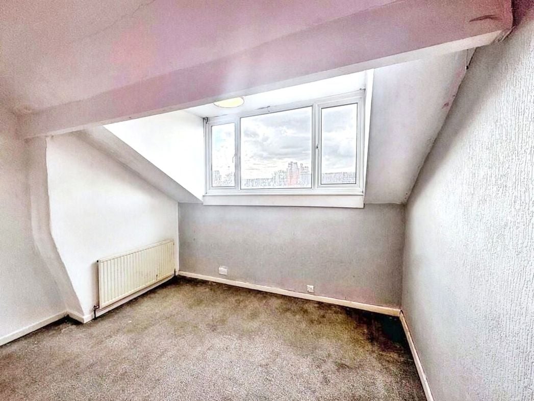 17, Leeds, West Yorkshire, LS9 9DE