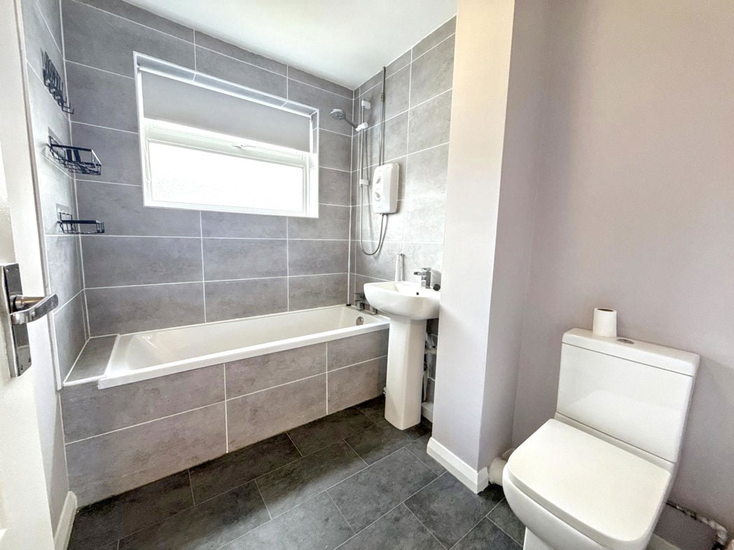 Property image 12 of 15