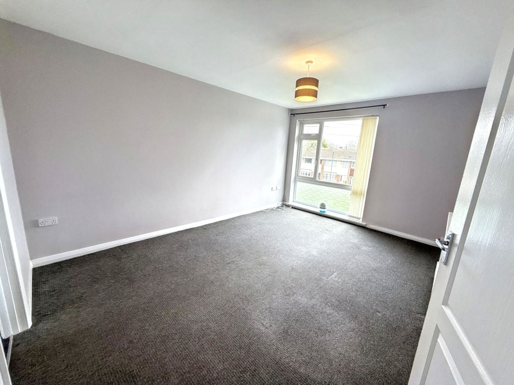 Property image 2 of 15