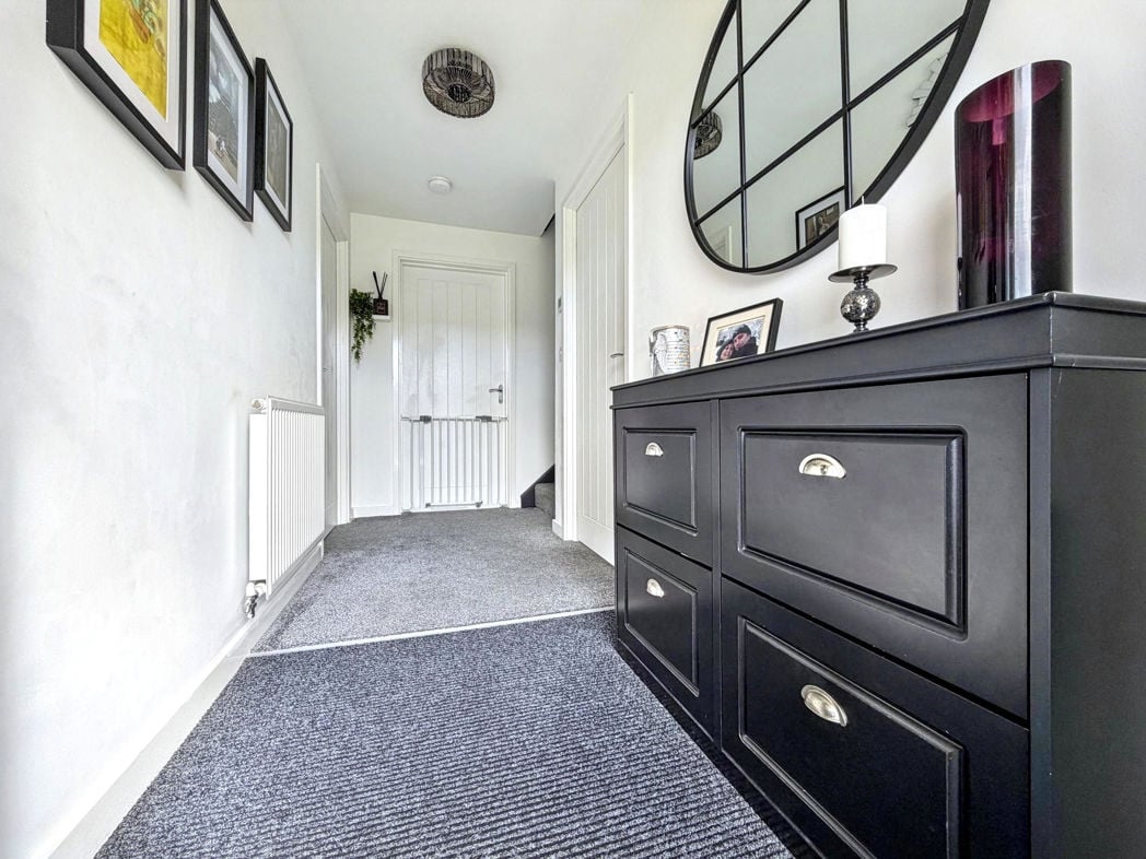Property image 4 of 31