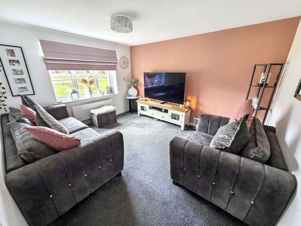 Property image 7 of 31