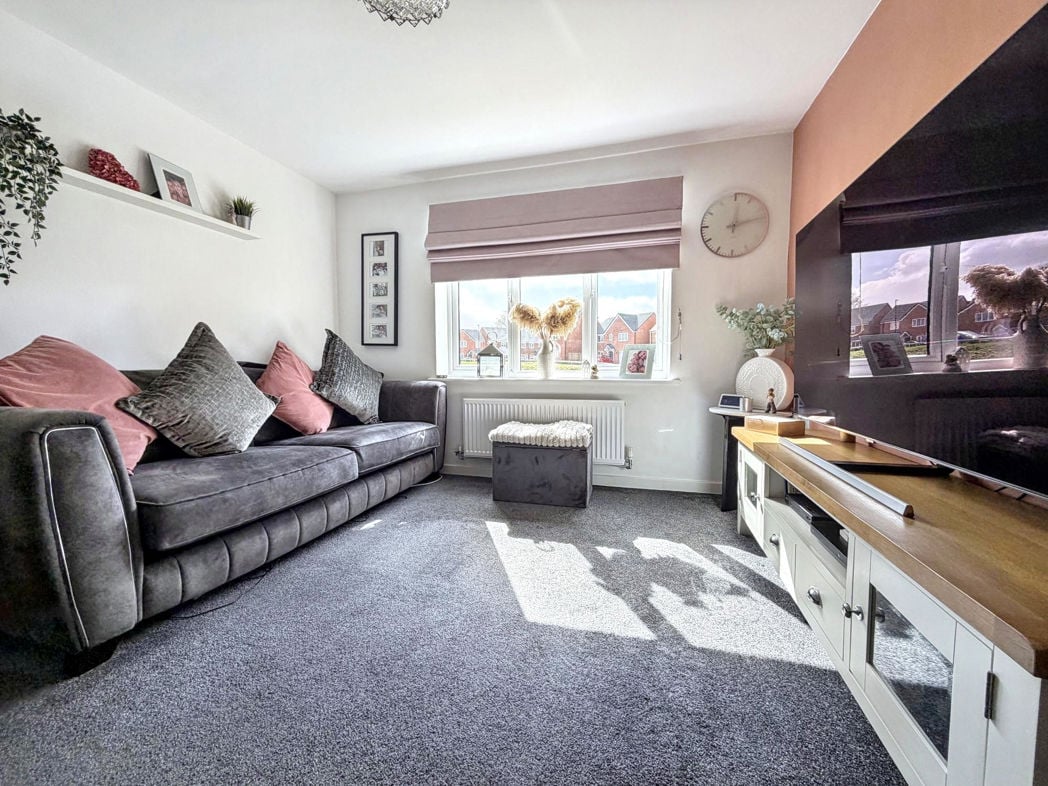 Property image 2 of 31