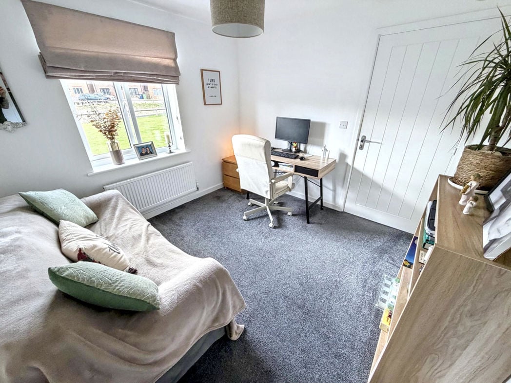 Property image 8 of 31