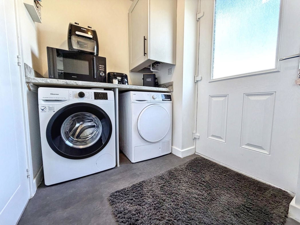 Property image 13 of 31