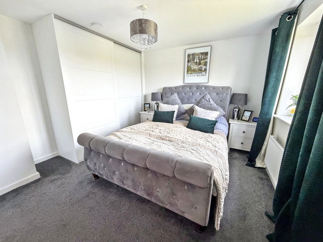 Property image 16 of 31