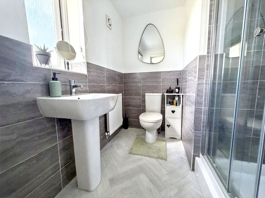 Property image 17 of 31