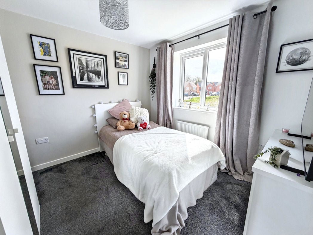 Property image 21 of 31