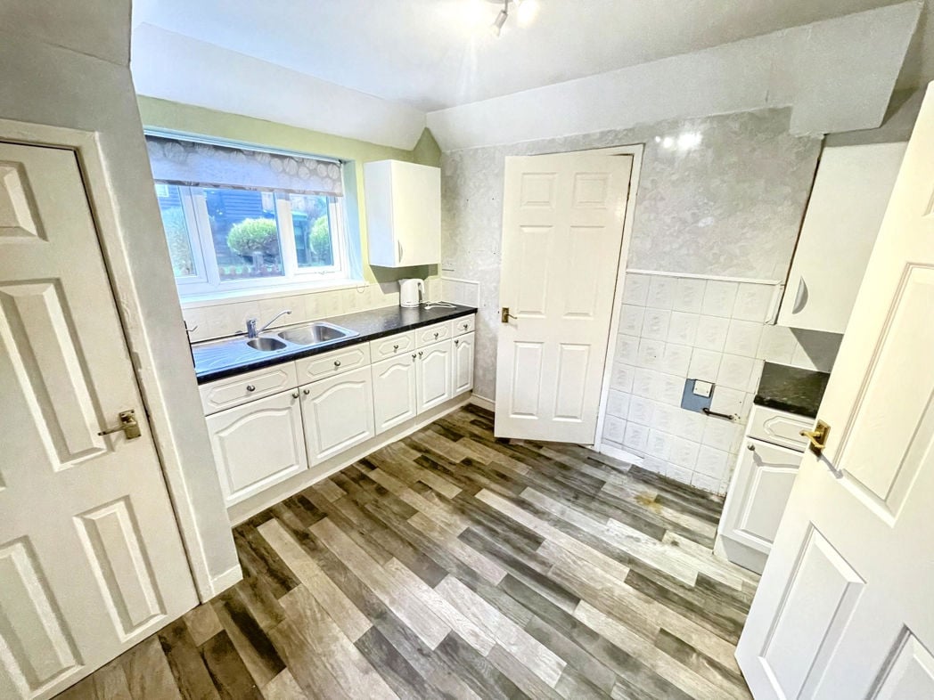 Property image 3 of 14