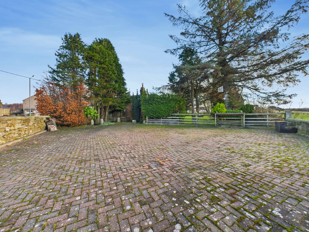 Property image 21 of 23