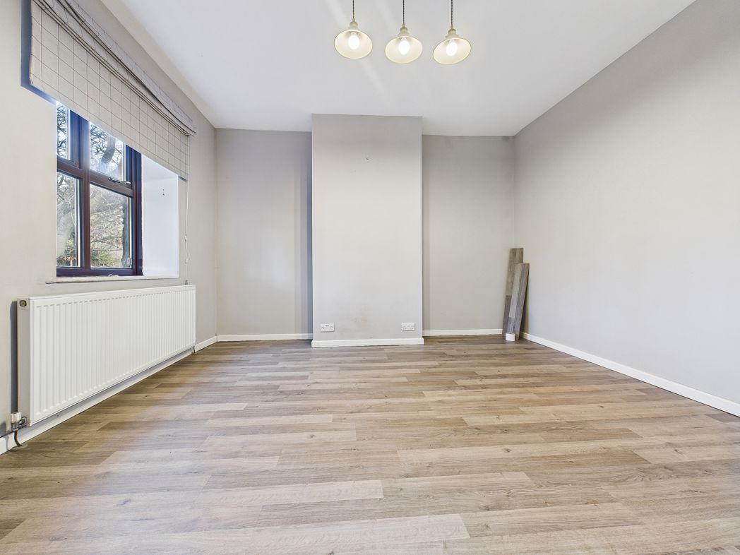 Property image 11 of 23