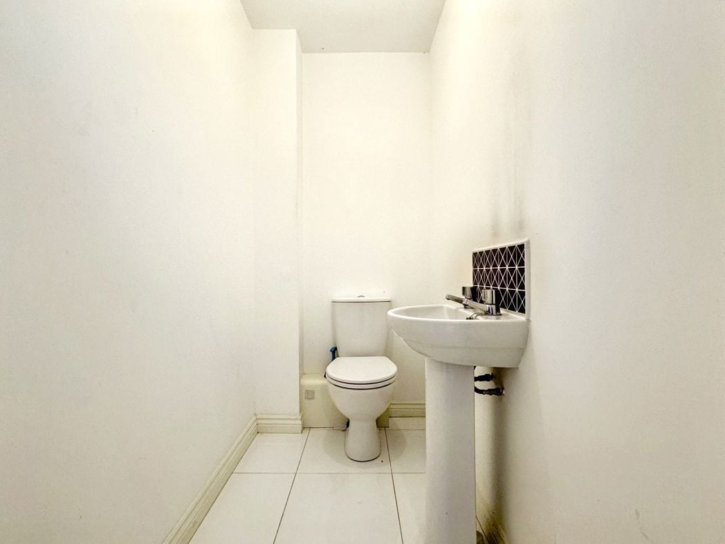 Property image 6 of 23