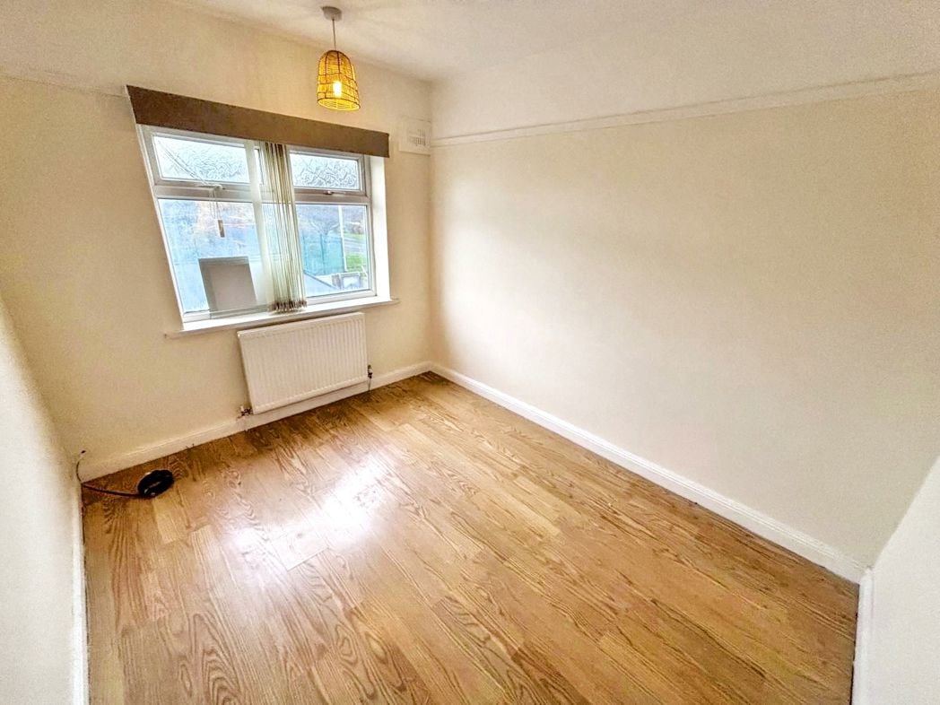 Property image 6 of 7