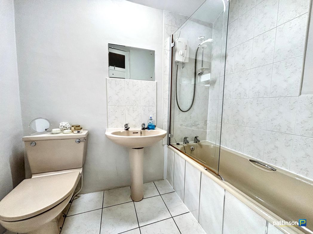 Property image 3 of 18