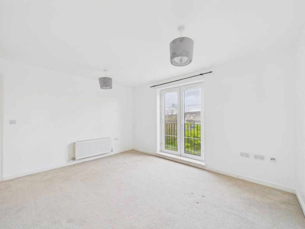 Property image 2 of 19