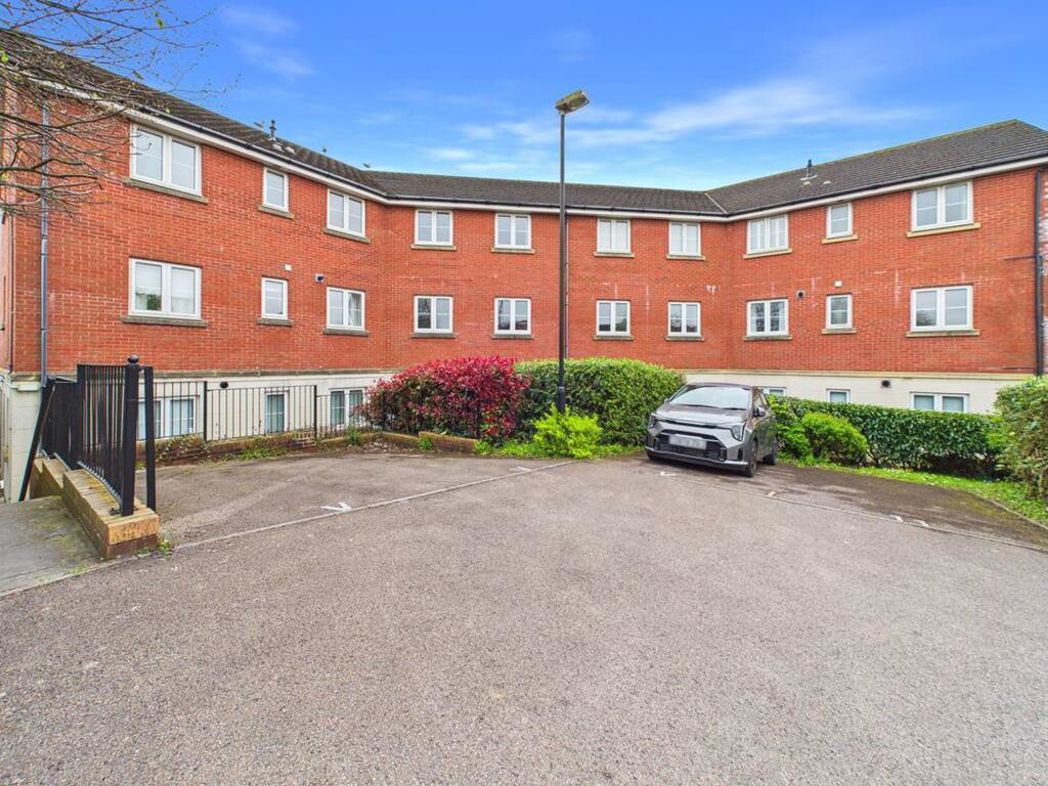 Property image 1 of 19