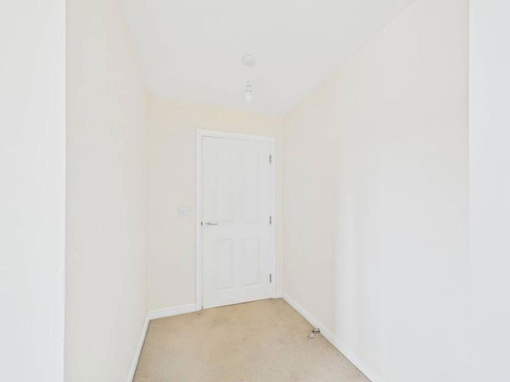 Property image 7 of 19