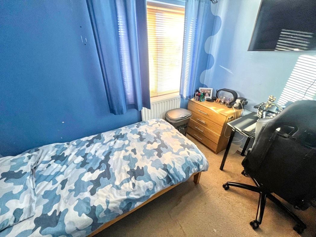 Property image 8 of 13