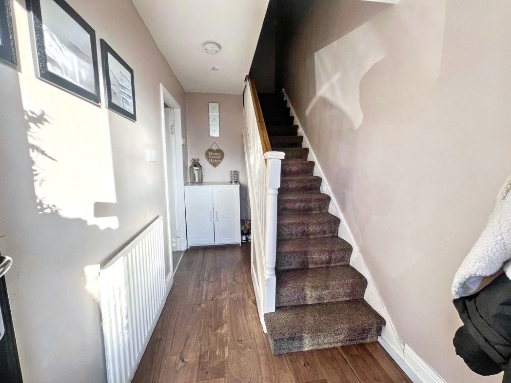 Property image 5 of 13