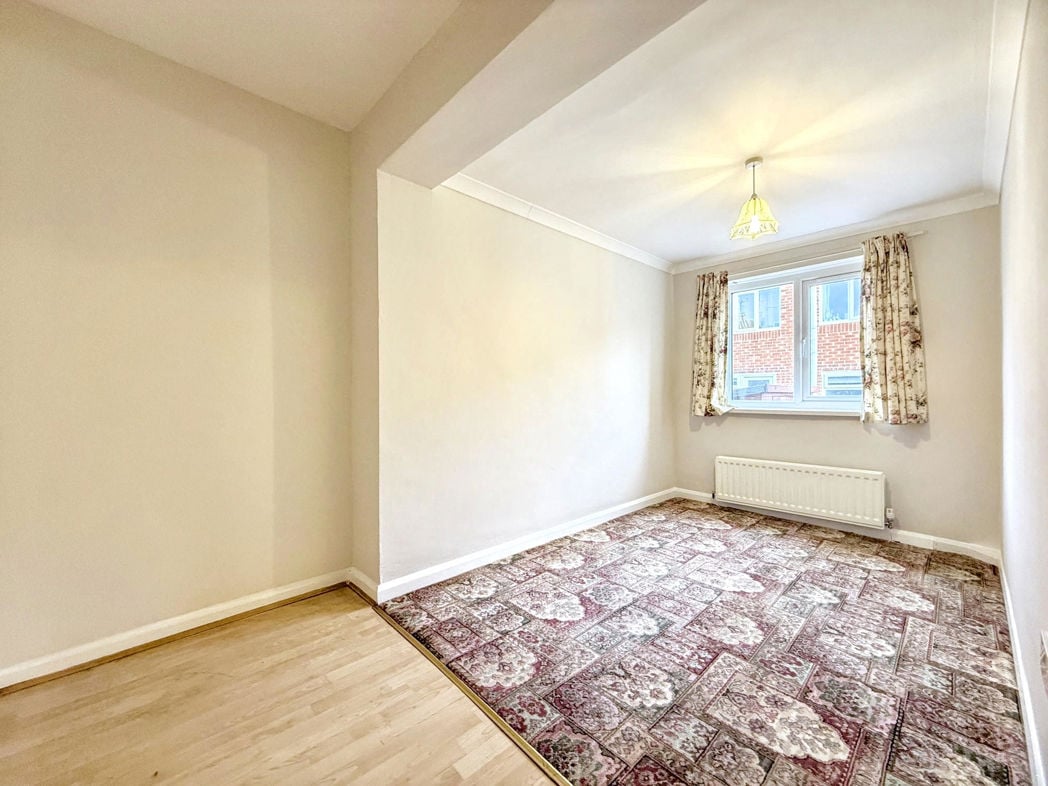 Property image 13 of 18