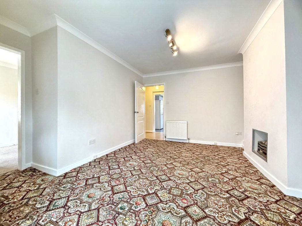 Property image 4 of 18