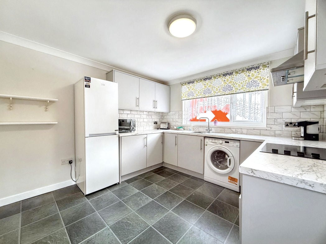 Property image 6 of 18