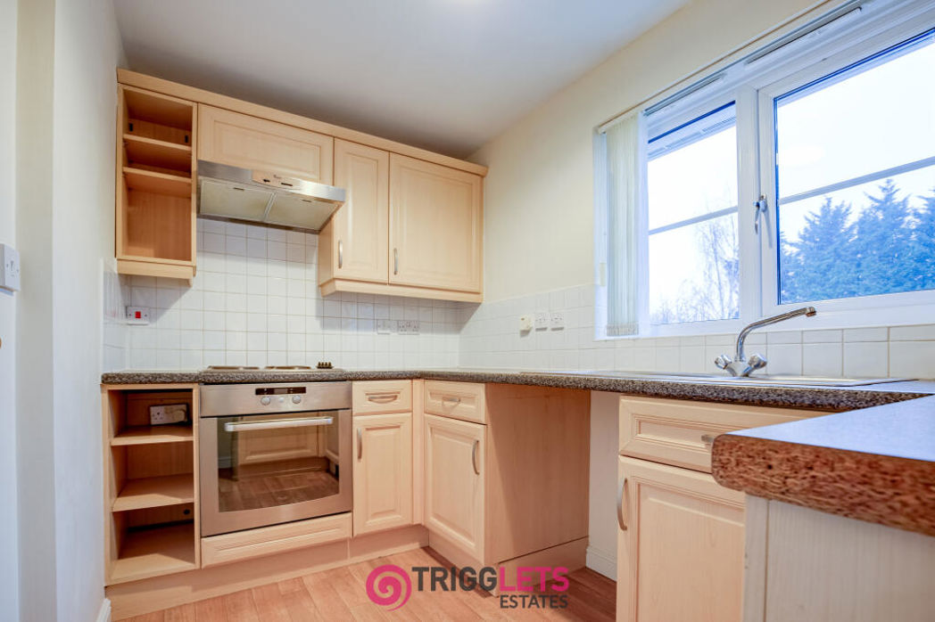 Property image 2 of 20
