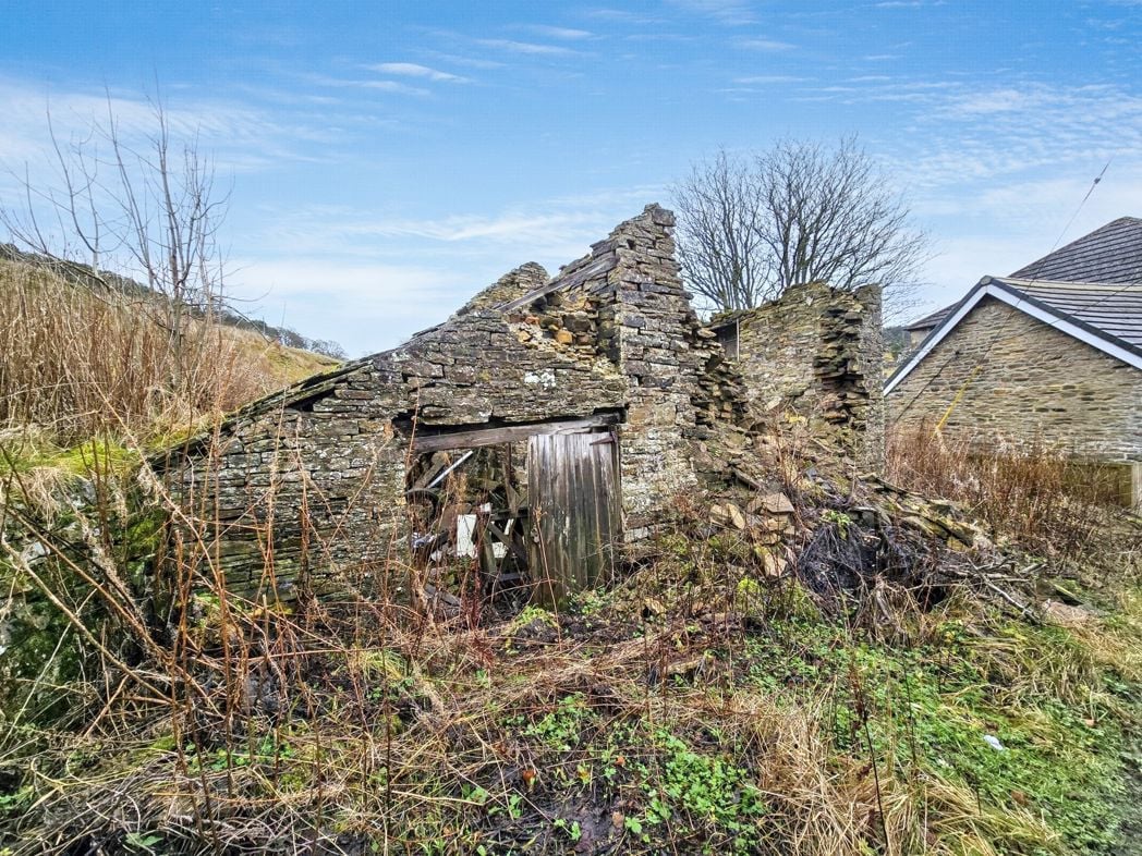 Property image 3 of 4