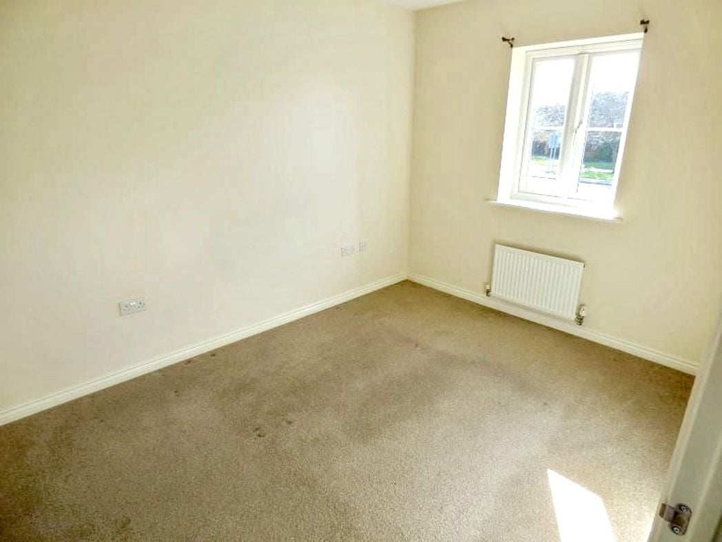 Property image 6 of 11