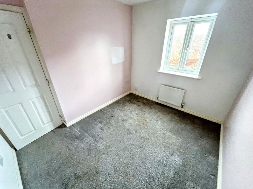 Property image 8 of 11