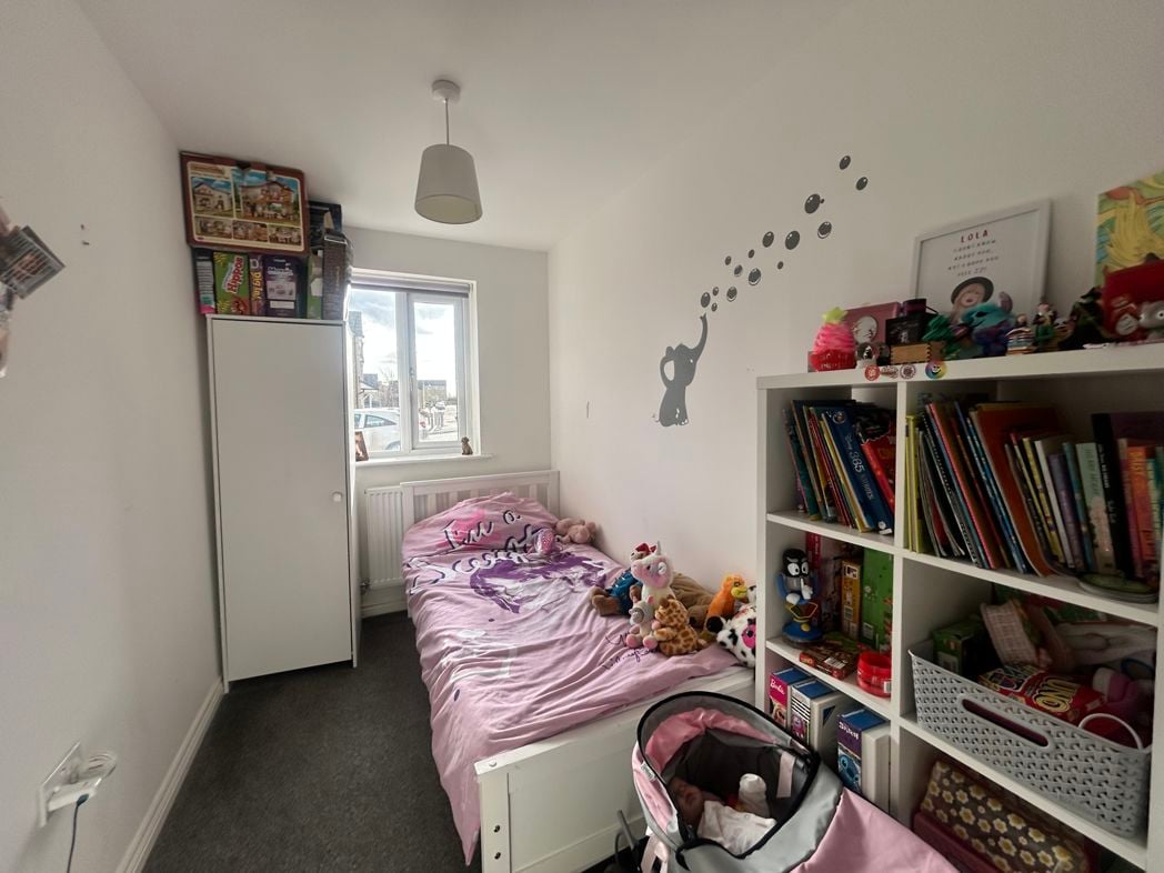 Property image 8 of 11