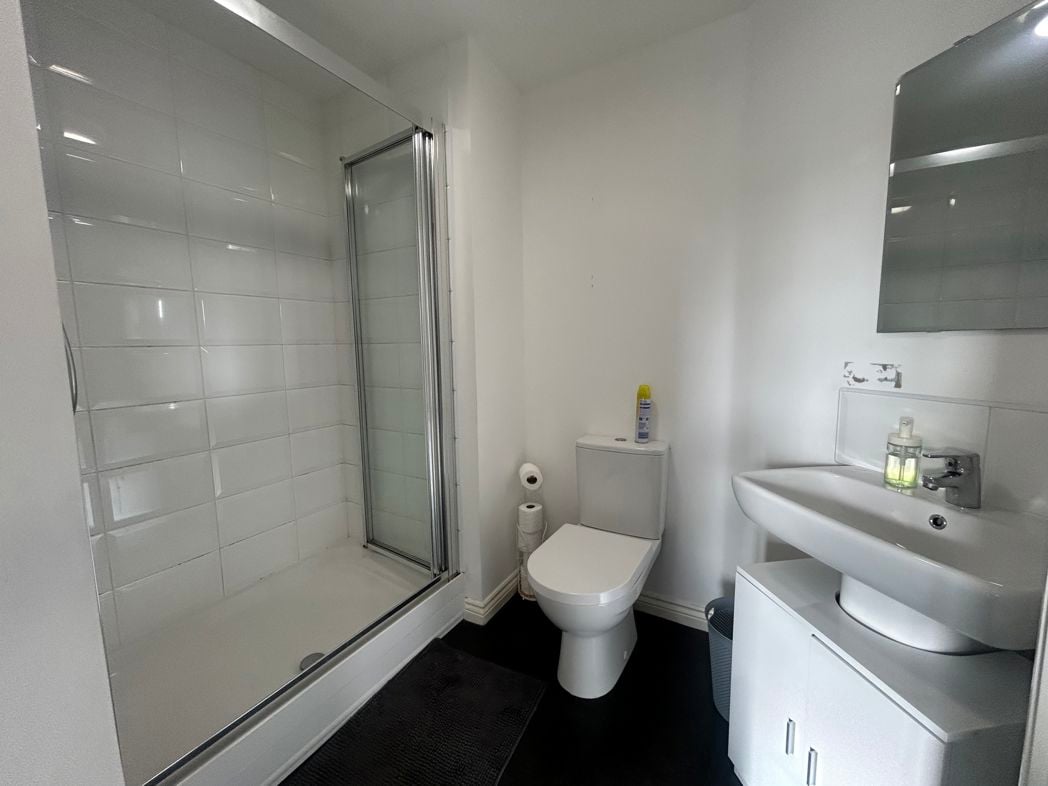Property image 7 of 11