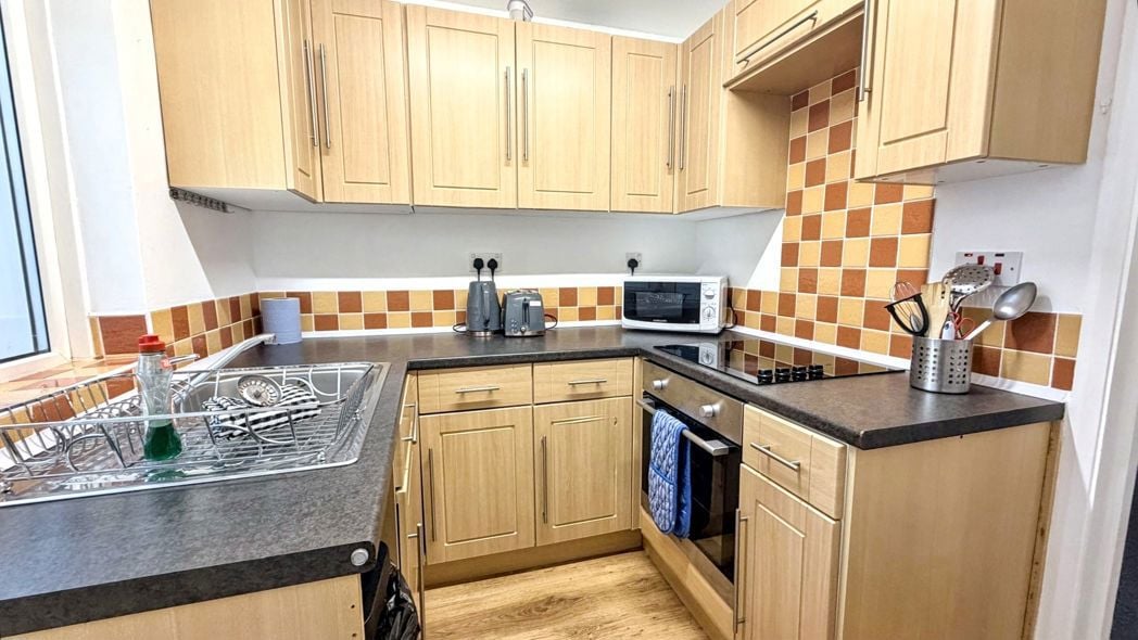 Property image 2 of 8