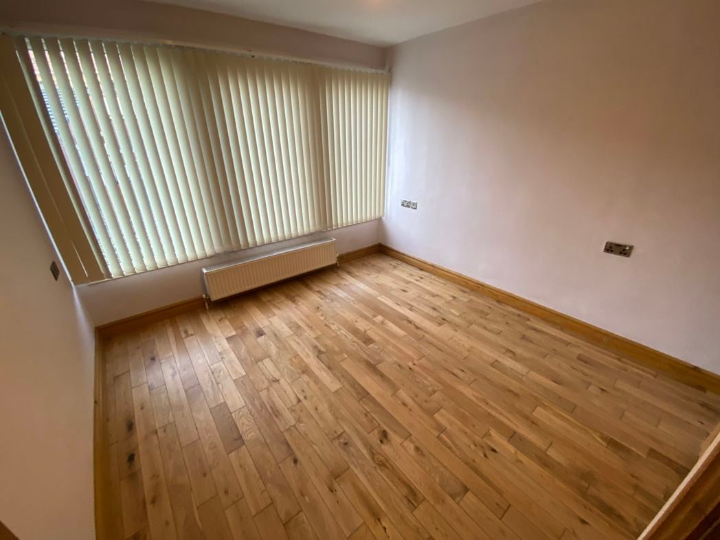 Property image 4 of 5