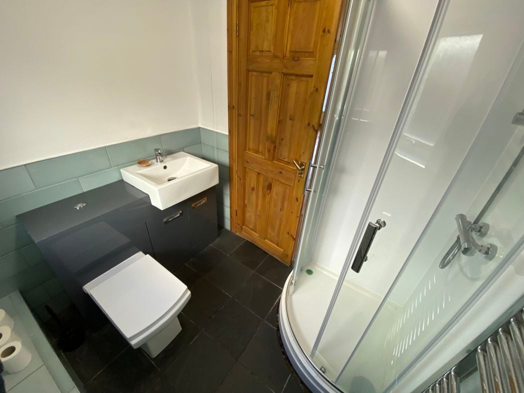 Property image 5 of 5