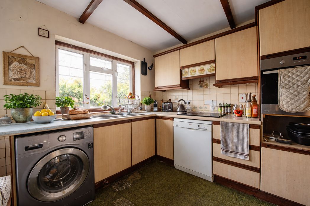 Property image 2 of 16