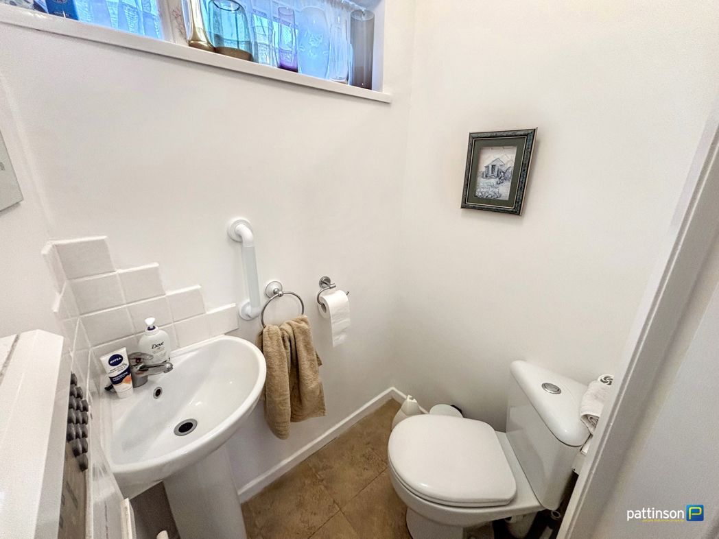 Property image 8 of 21