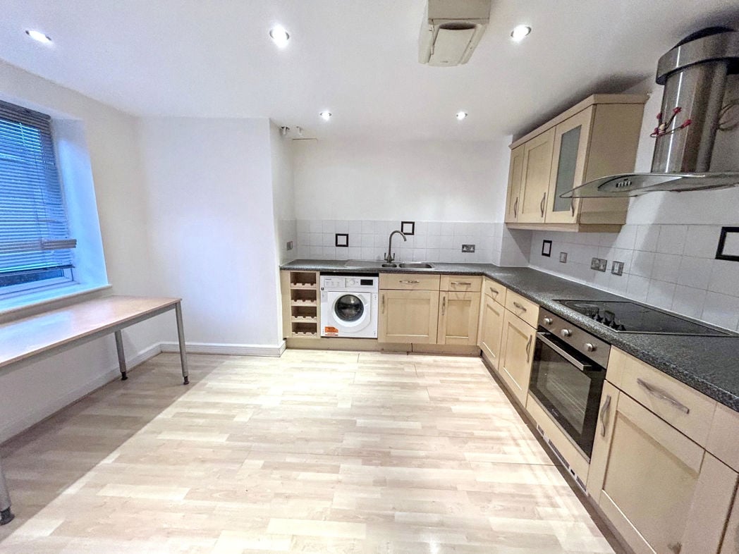 Property image 3 of 8