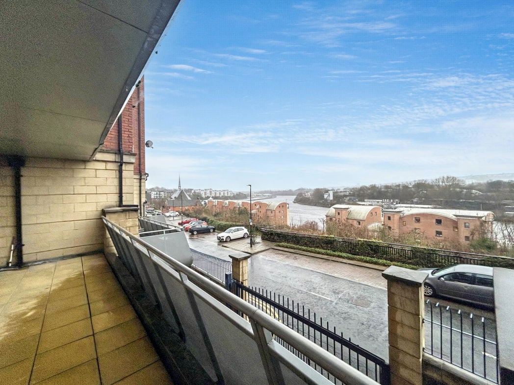 Property image 7 of 8