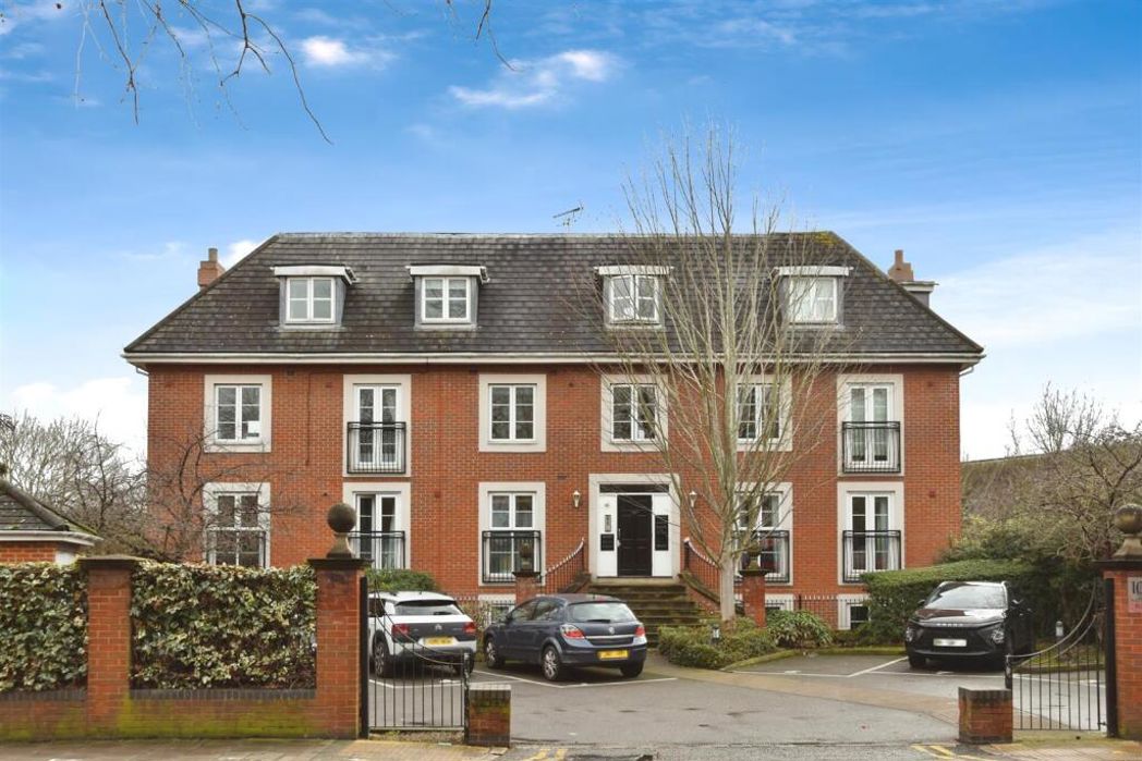 Property image 1 of 15