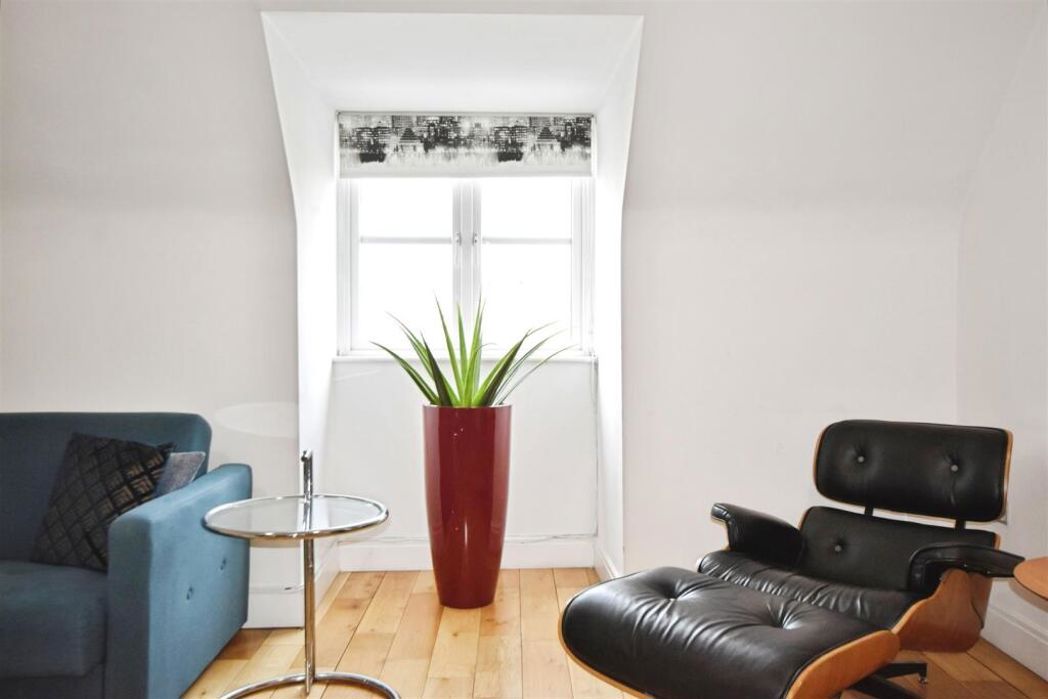 Property image 4 of 15