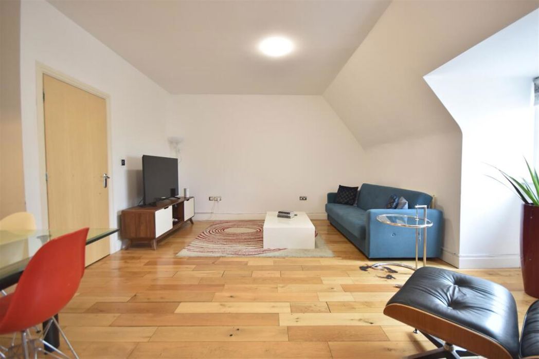 Property image 5 of 15