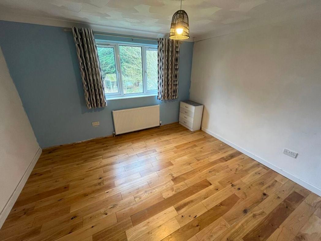 Property image 11 of 24