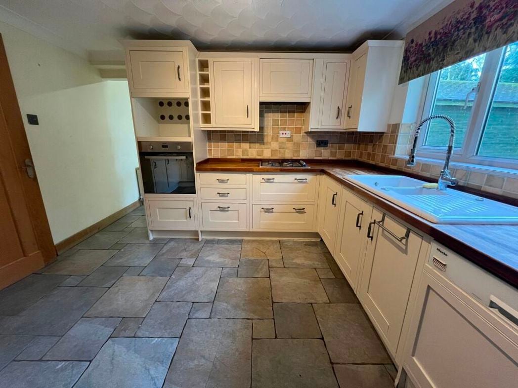 Property image 2 of 24